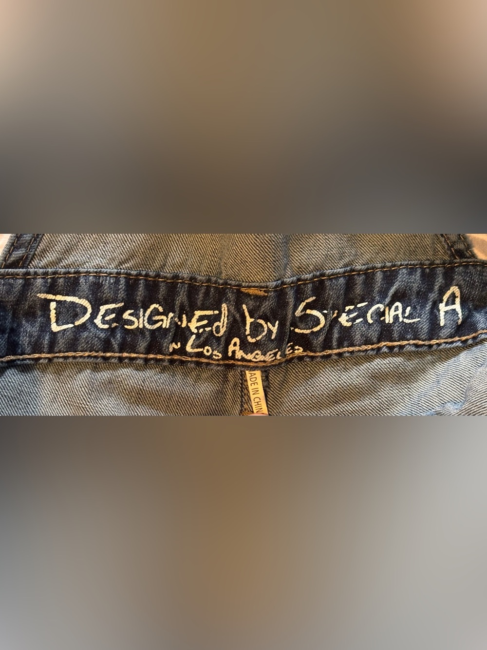 Designed by Special A in Los Angeles Distressed Denim Bib Overalls Size Large - Picture 8 of 15